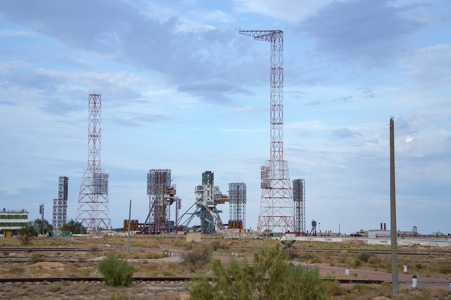 Cestou se nám naskytl krásný výhled na startovací rampu nosné rakety N-1, později Energie